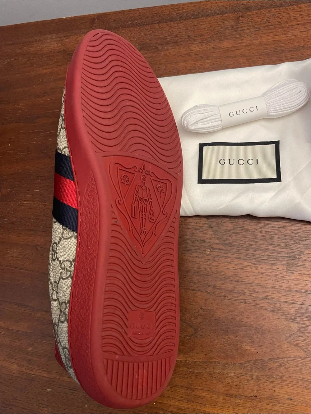 🦁 Gucci Ace GG Supreme Sneakers